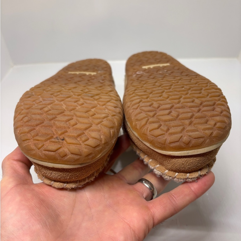 Minnetonka Torrey Slipper Booties tan and cream men’s size 10 - Picture 8 of 11